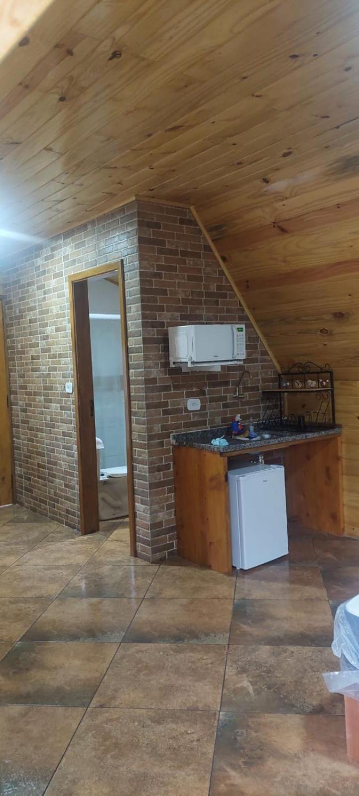 Chale Com Hidromassagem Da Vick Hotel Campos do Jordao Ngoại thất bức ảnh